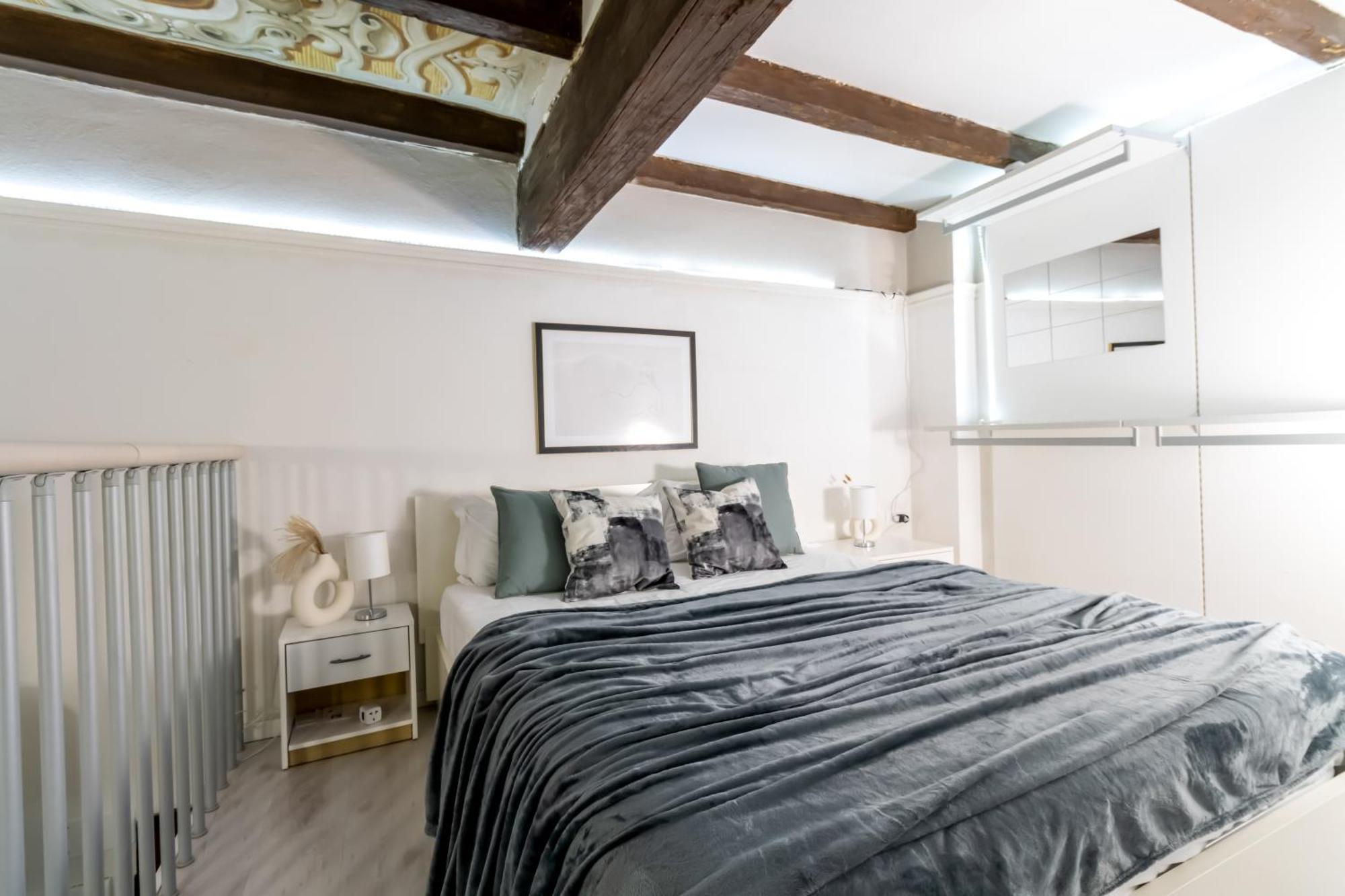 Appartement Charming Frescoed Loft à Bologne Extérieur photo